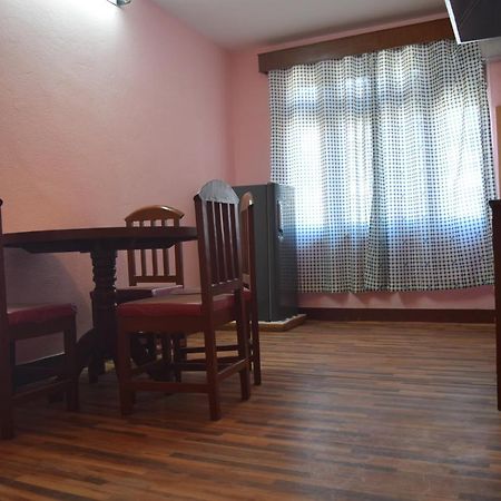 Hotel Triratna Катманду Екстер'єр фото