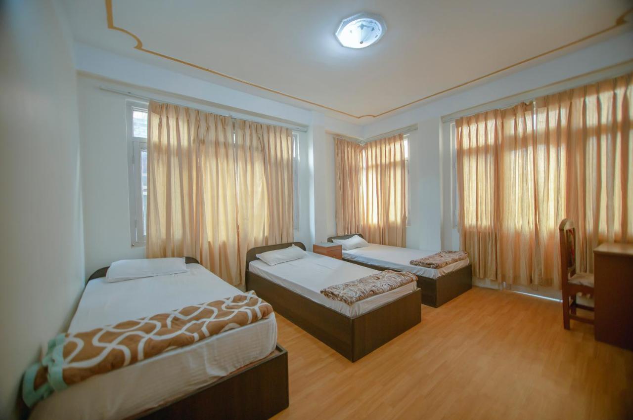 Hotel Triratna Катманду Екстер'єр фото