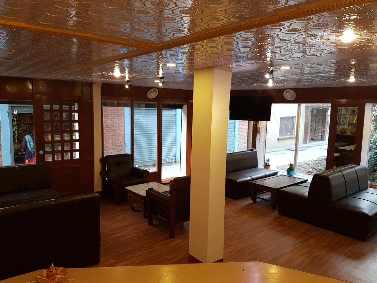 Hotel Triratna Катманду Екстер'єр фото