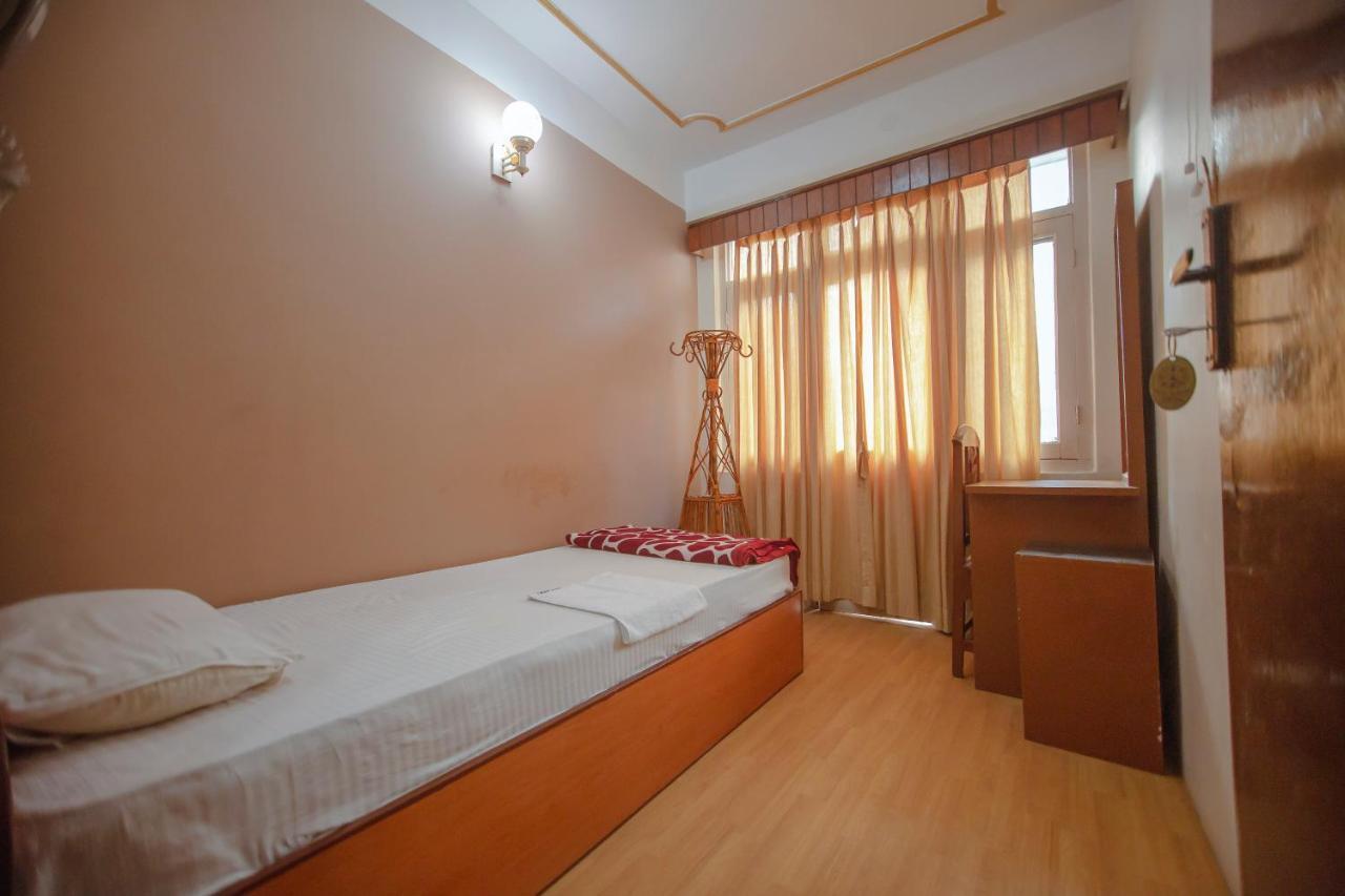 Hotel Triratna Катманду Екстер'єр фото